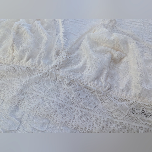 ⭐*New w/o Tags!* White Soma Embraceable Lace Bralette - Picture 3 of 6